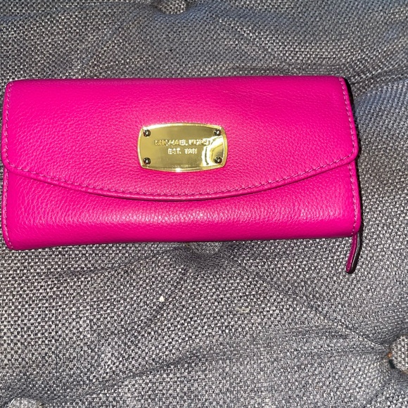 Brand New Michael Kors wallet - Picture 11 of 11